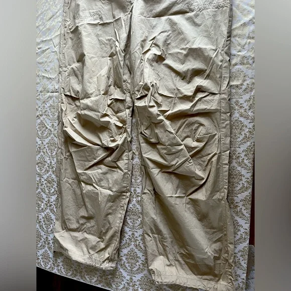 NWT Size 8 Cotton On Drawstring Pants in the Color Sand - Picture 8 of 9